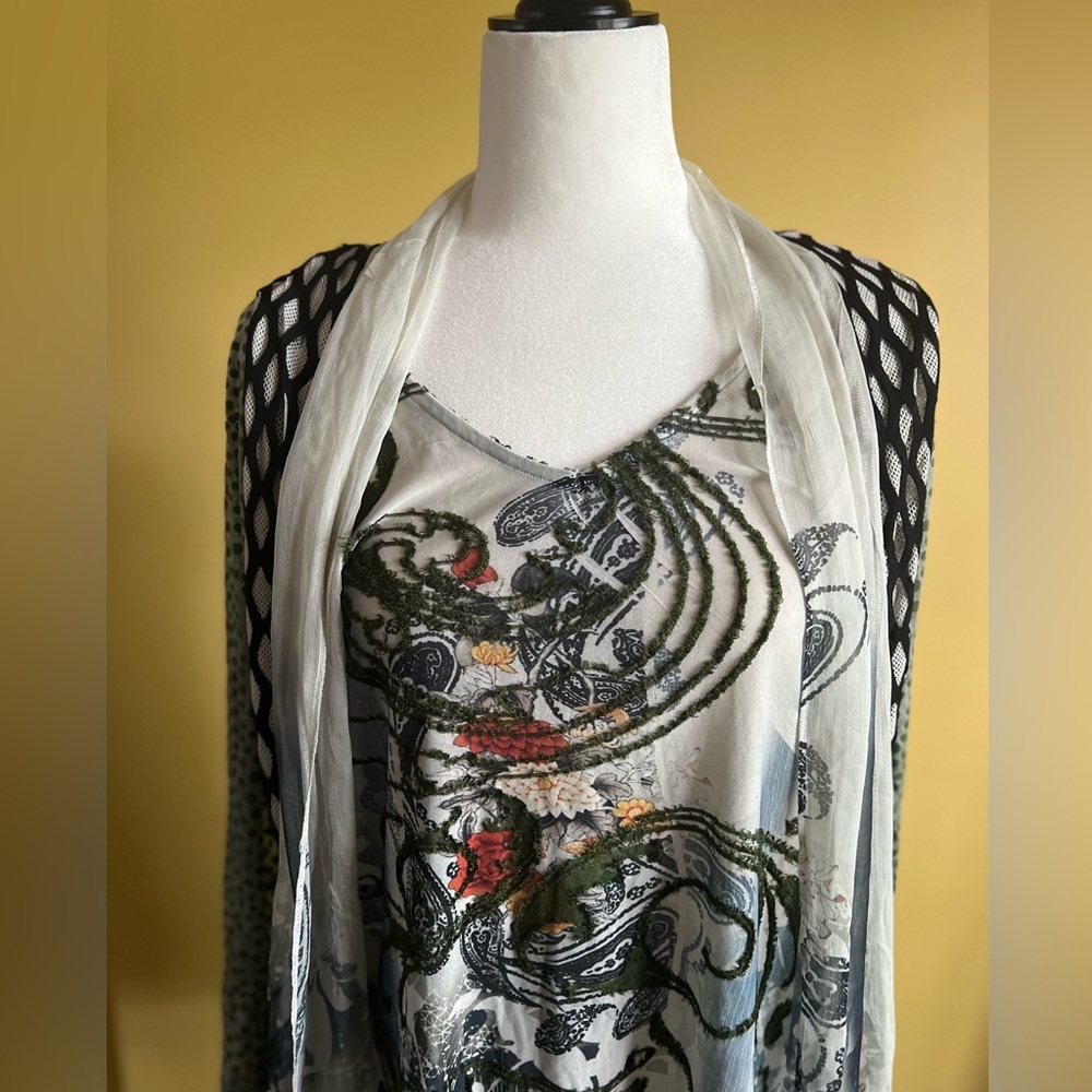Clotheshead tunic - M